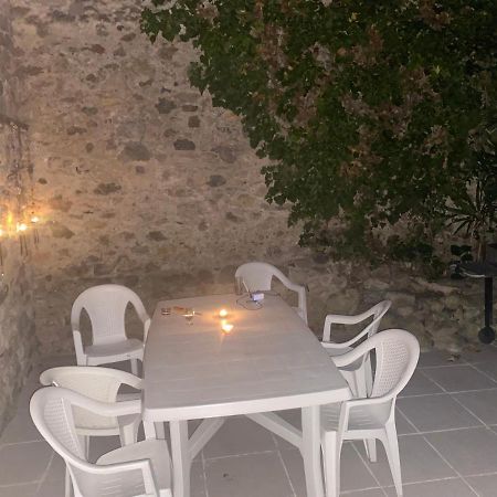 Maison Les Ramparts Villefranche-de-Conflent Exterior foto