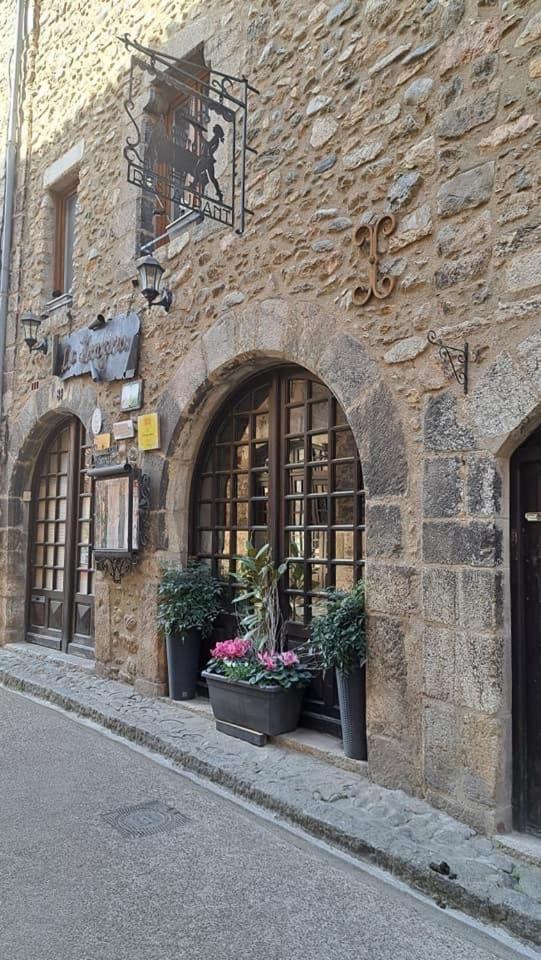 Maison Les Ramparts Villefranche-de-Conflent Exterior foto