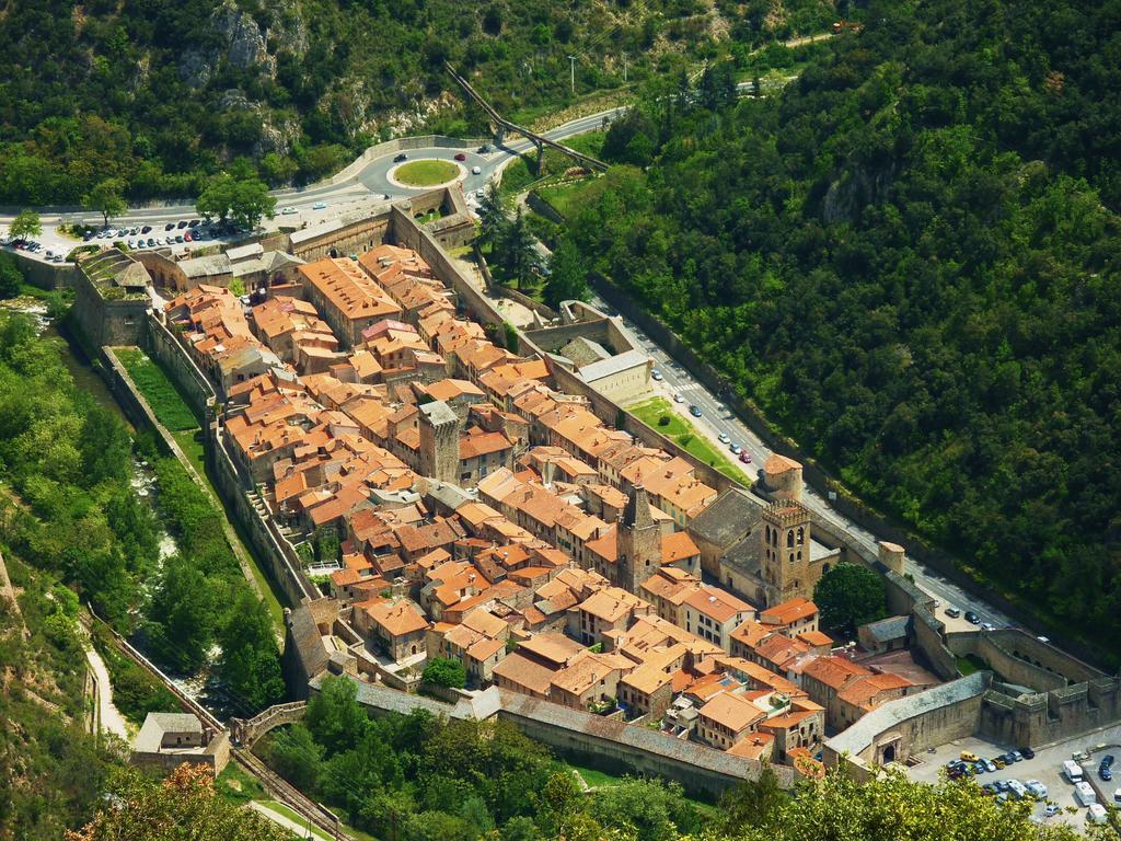 Maison Les Ramparts Villefranche-de-Conflent Exterior foto